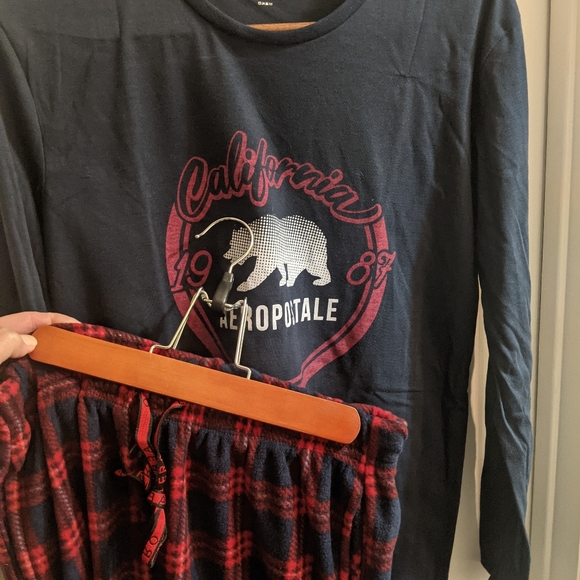 NWT Aeropostale Size Small A87 Fleece PJ Pants & Long Sleeve Crew Set - Picture 6 of 6